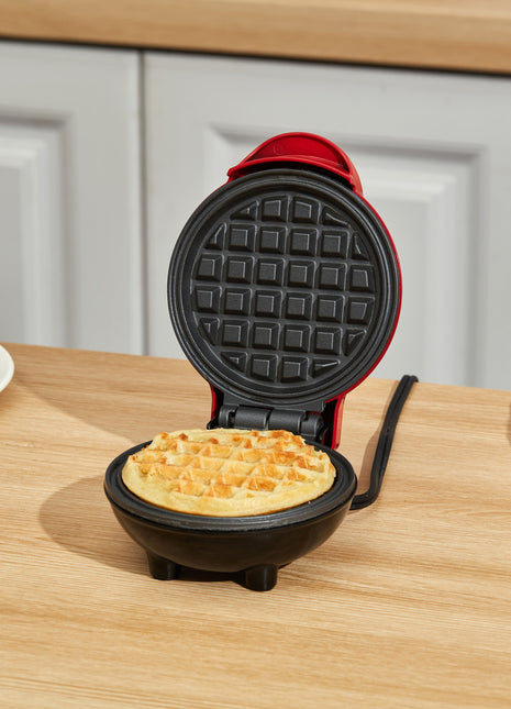 Uber Appliance Mini Waffle Maker