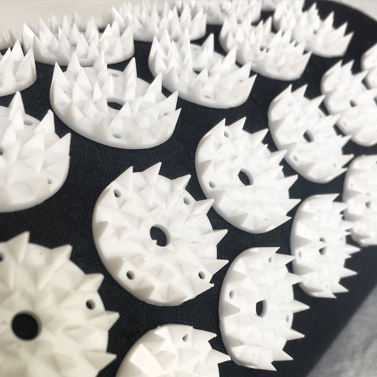 BON Intense Pillow - Black