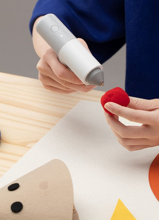 Cordless Manual-Feeding Glue Gun