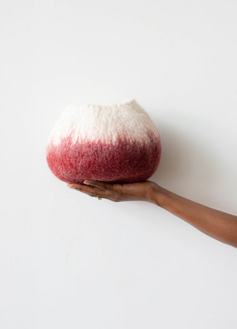 Berry Red Ombre Decorative Wool Ukhamba Bowl